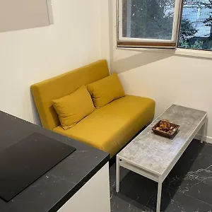 Studette Cosy Entierement Renovee Appartement Paris